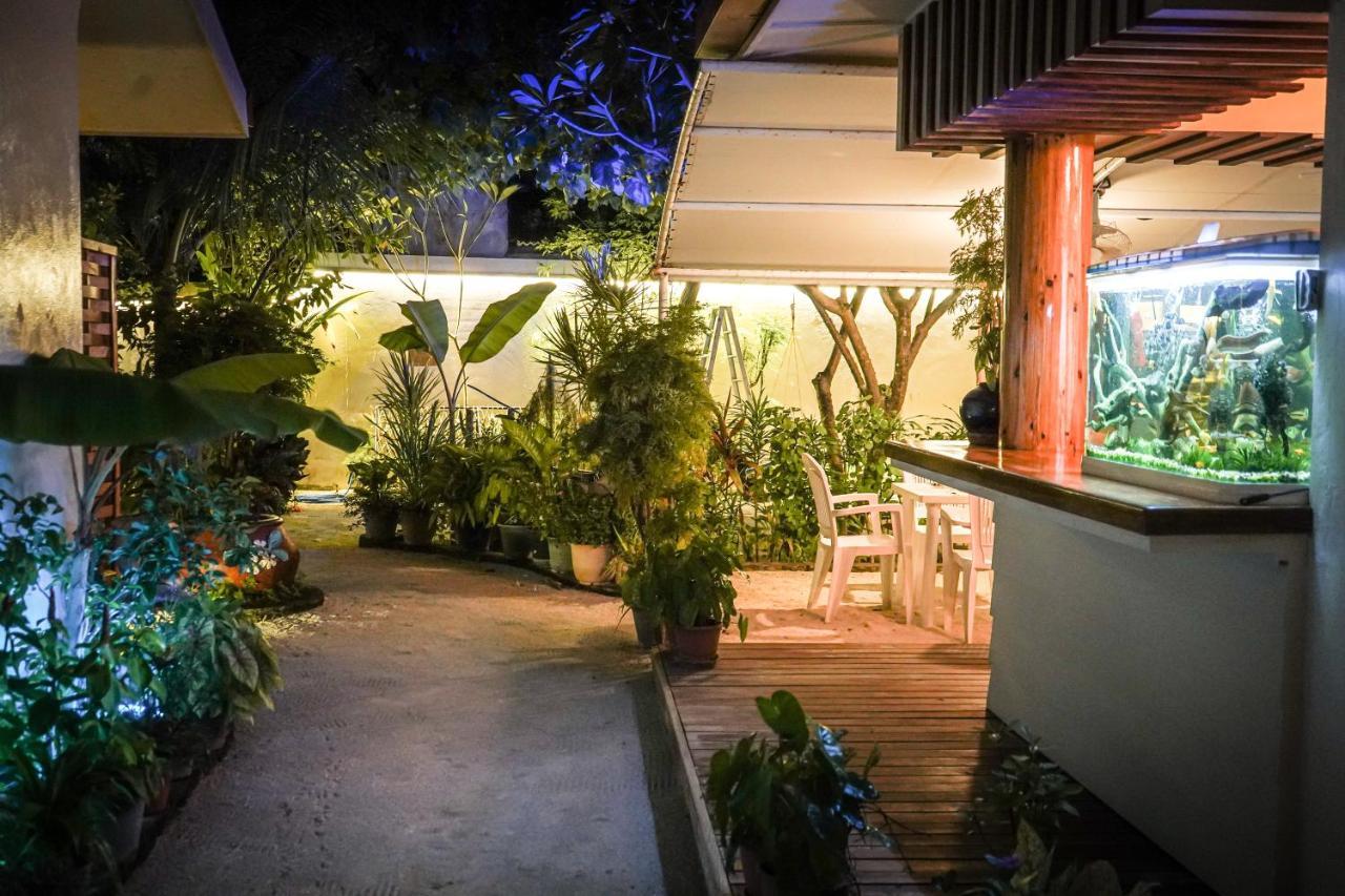 Banyan Villa Maldives Дангети Экстерьер фото