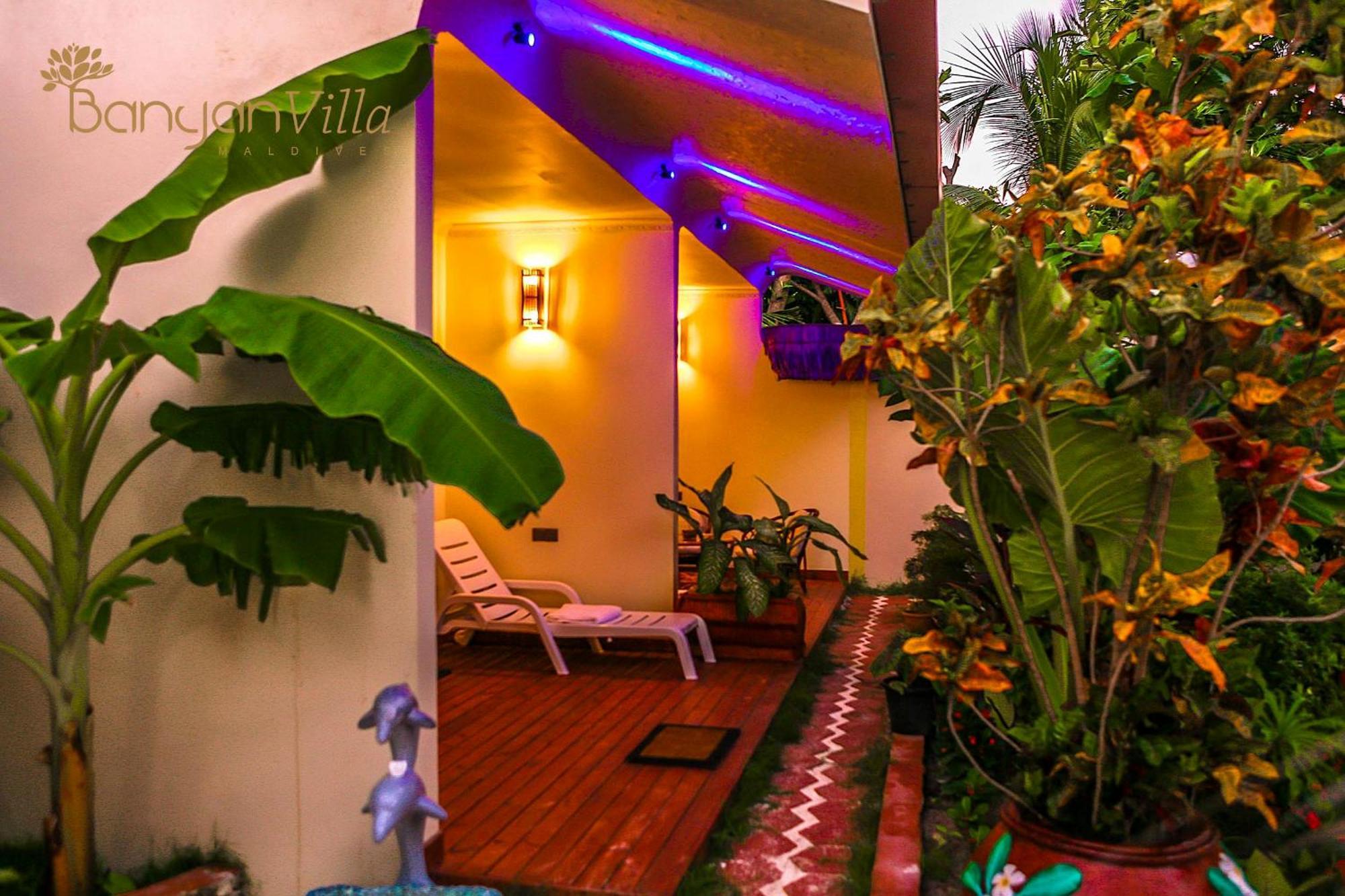 Banyan Villa Maldives Дангети Экстерьер фото